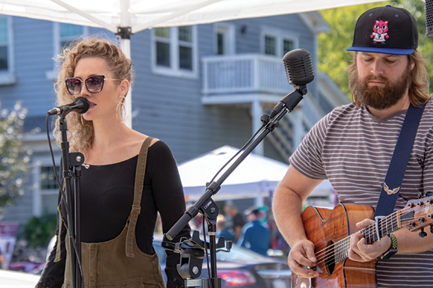 Afton Art in the Park Cassandra Cole & Jason Hafer