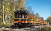 A train on the Osceola & St. Croix Valley Railway